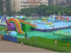 Parco giochi d'acqua gonfiabile